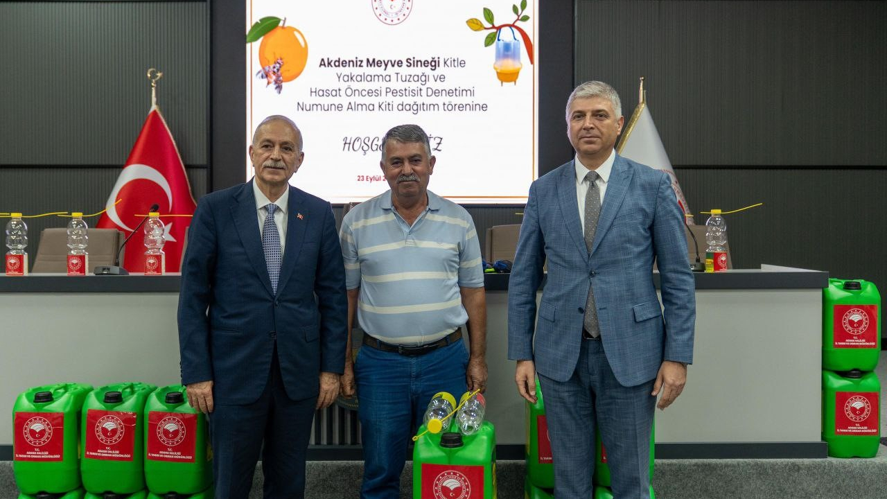 Üreticilere Akdeniz Meyve Sineği Tuzağı Desteği