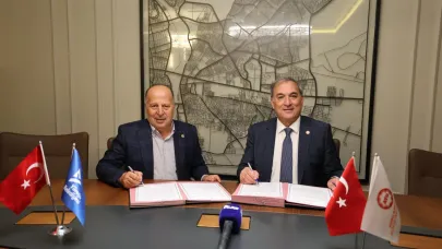 Yüreğir’de Üniversite-Belediye El Sıkıştı:Geleceğe Yatırım Protokolü