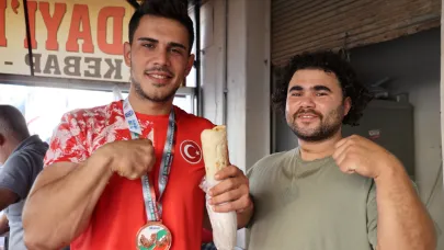 Kebap Tezgahından Dünya Kürsüsüne:Dünya Üçüncüsü Oldu