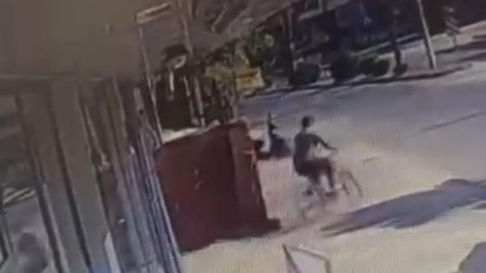 Alışverişe Gitti, Bisikleti Çalındı