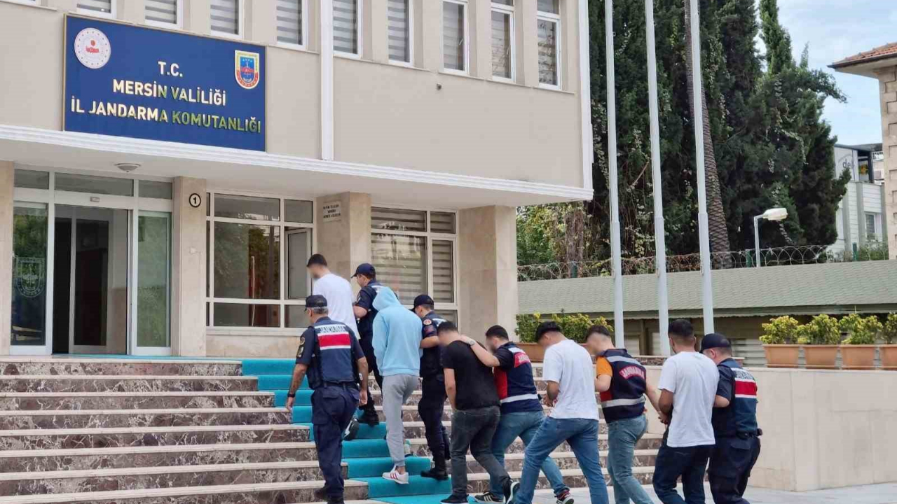 Mersin’de 10 Hükümlü Yakalanıp Cezaevine Teslim Edildi