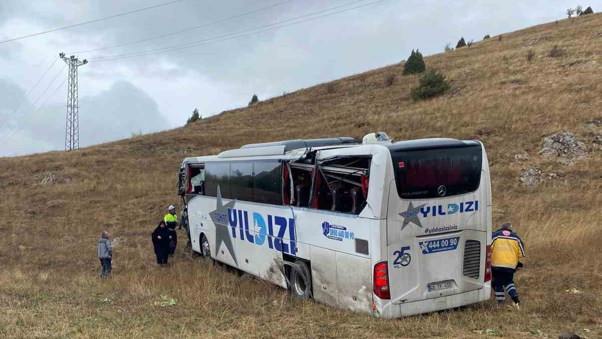 Sivas’ta Otobüs Kazası, Çok Sayıda Yaralı