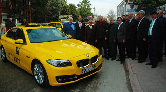 230 bin liralık BMW'yi taksi yaptı