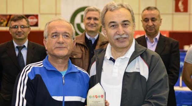 3. Adana Veteranlar Masa Tenisi Turnuvası başladı