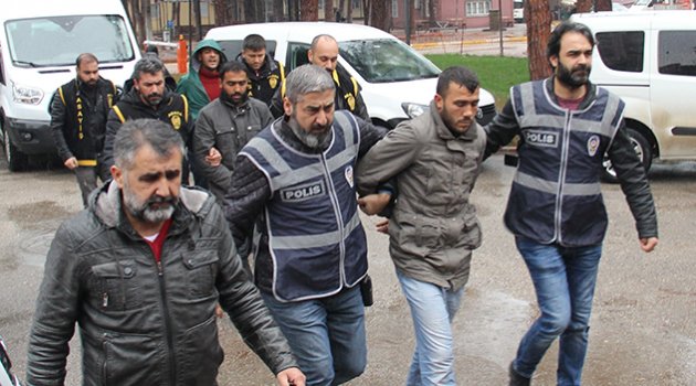 ‘3 kişi ateş ederek koşuyordu’