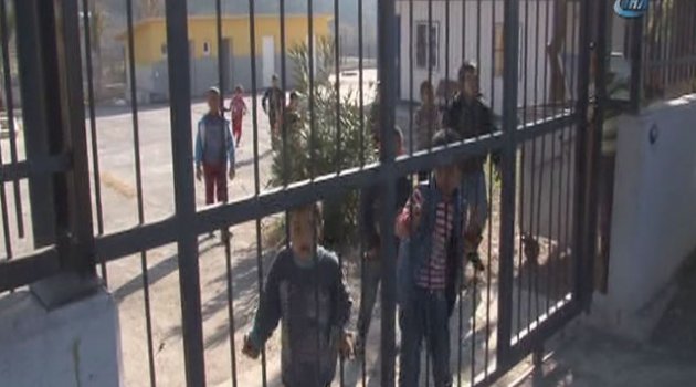 3 yıldır okulları yok!
