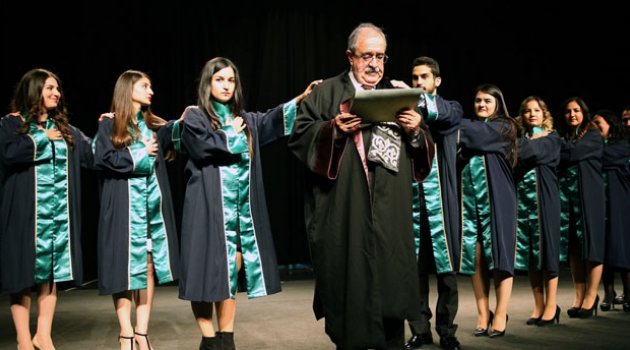 34 öğrenci yemin töreniyle Diş Hekimliği mesleğine adım attı
