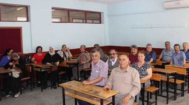 37 yıl sonra yeniden ders başı yaptılar