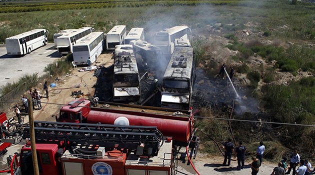 4 otobüs alev alev yandı