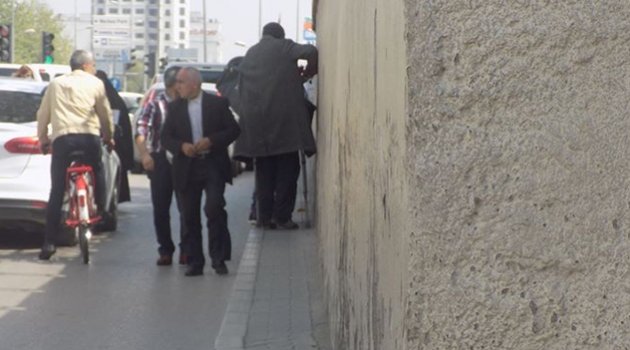 40 santimlik kaldırıma neşter atılıyor