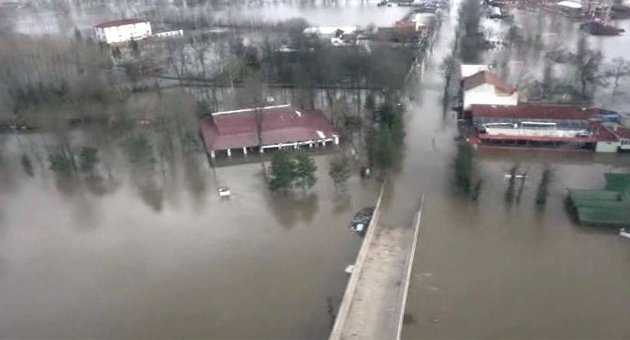 5 bin kişi mahsur kaldı