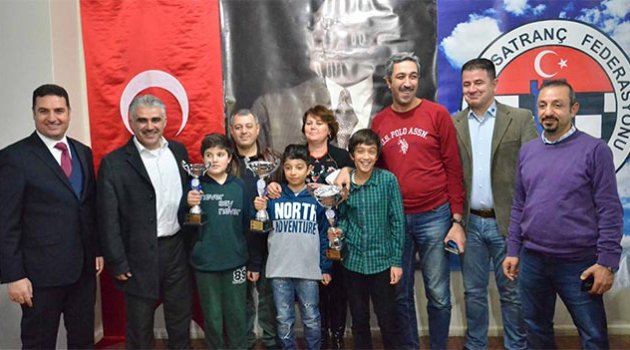 5 Ocak Kurtuluş Kupası Satranç Turnuvası