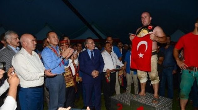 530. Kızıldağ Karakucak Güreşleri’nde Başpehlivan Sait Bingöl