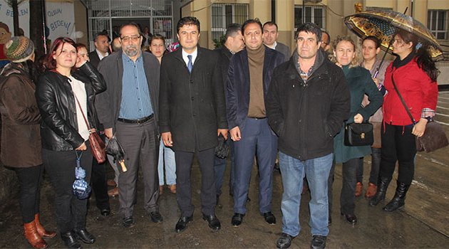 6 öğretmenin görev yeri değişikliğine tepki