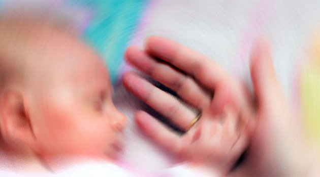 7 aylık bebeğini boğan anne ceza almadı