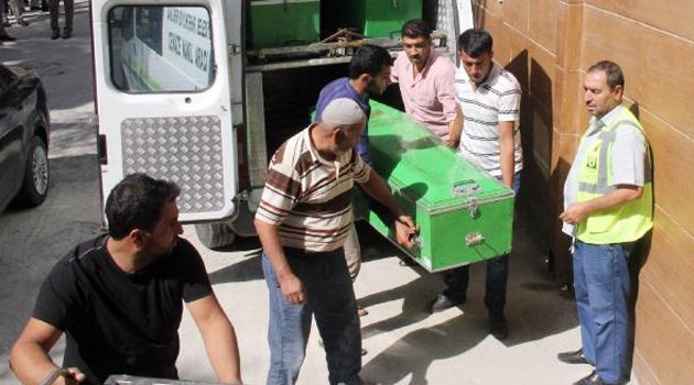 8’inci kattan düşerek öldü