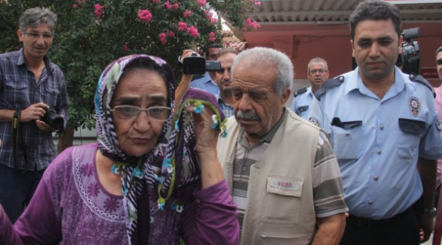 82 yaşındaki adam 78 yaşındaki karısını 'beni aldatıyor' diye darp etti