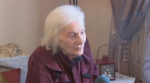85 yaşındaki emekli öğretmenden ‘okuyun, cahil kalmayın’ çağrısı