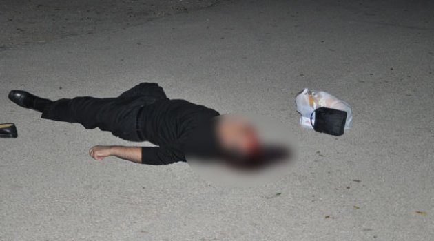 Ablasından boşanan eniştesini öldürdü
