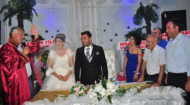 Acı ile sevinç bir arada