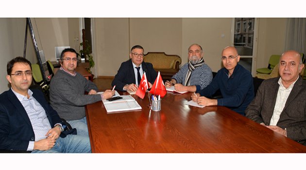 Acil servisten çıkmıyoruz!