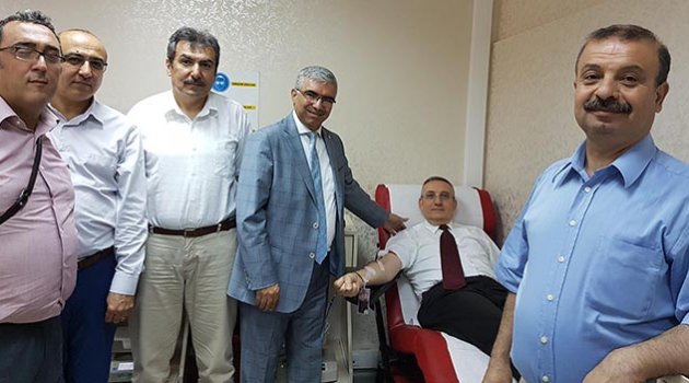 Adalet dağıtanlardan kan bağışı