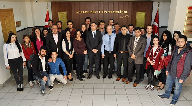 Adana Adliyesi’nde üniversite öğrencilerine UYAP eğitimi