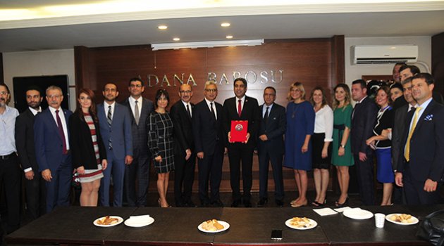 Adana Baro Başkanı Küçük mazbatasını aldı
