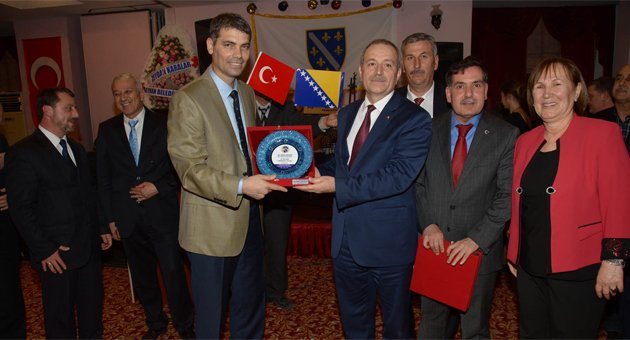 Adana Boşnakları 20. yılını kutladı