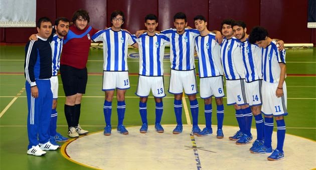 Adana BTÜ Futsal Takımı hazırlıklarını sürdürüyor