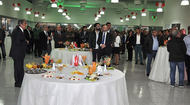 Adana Çimento çalışanları ‘2016’ya merhaba’ dedi