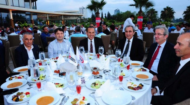 Adana Çimento ve Oyak Beton'dan iftar