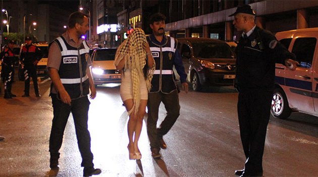Adana’da 300 polisle bar ve gece kulüplerine asayiş uygulaması