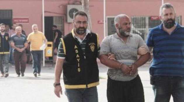 Adana’da 4 Firari Yakalandı