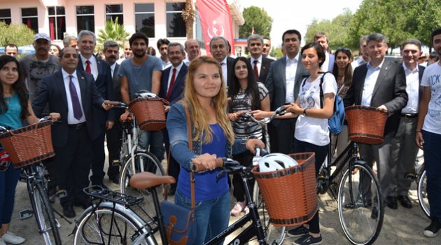 Adana’da 500 öğrenciye bisiklet