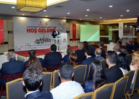 Adana’da Ar-ge Sanayi Akademi Buluşması