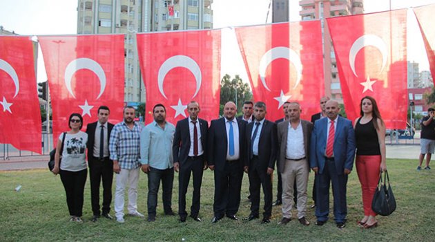 Adana’da darbe girişimi protestoları sürüyor