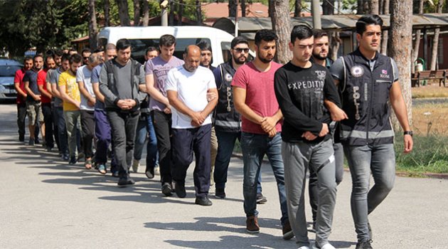 Adana’da FETÖ operasyonu ölü ve yaralılar var
