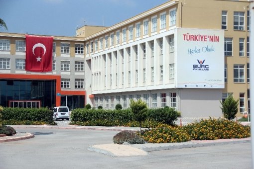 Adana’da FETÖ’ye Yakın 14 Özel Okul Ve Bir Üniversite Kapatıldı
