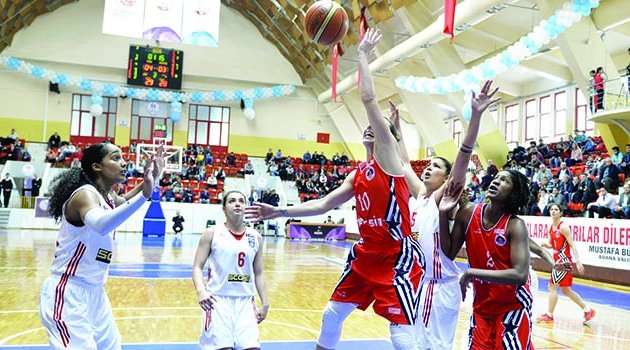 ADANA’DA KADININ ADI YOK