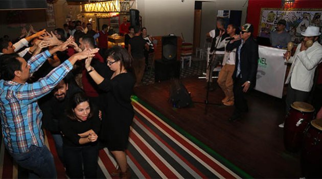 Adana’da "Latin rüzgarı" esti