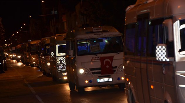 Adana’da minibüs ve dolmuş şoförlerinden "Polisimin yanındayım” kampanyasına destek