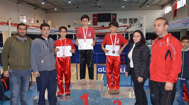 Adana’da Okullararası Küçükler Kick Boks İl Birinciliği