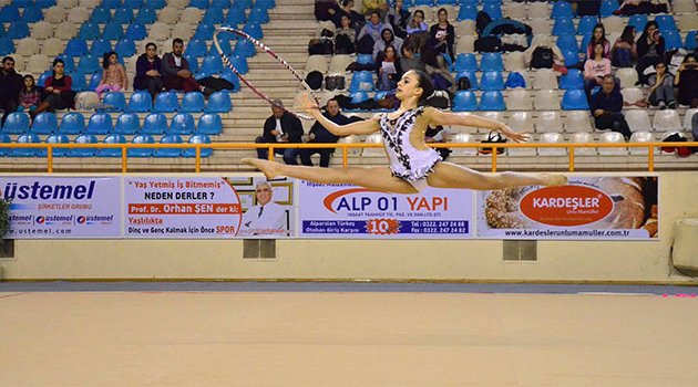 Adana’da Ritmik Cimnastik Grup Müsabakaları tamamlandı
