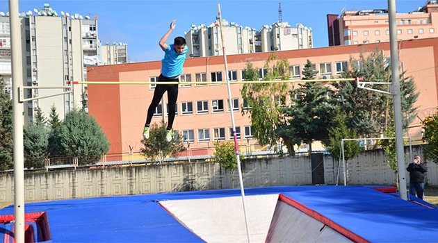 Adana’da Salon Şampiyonası Atletizm İl Seçmeleri tamamlandı