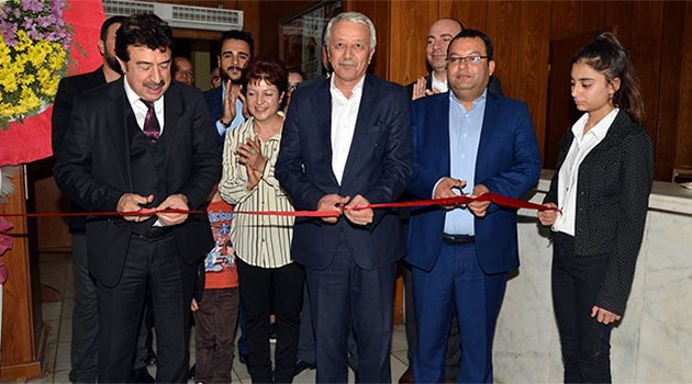Adana’da “Sessiz Şiir” sergisi