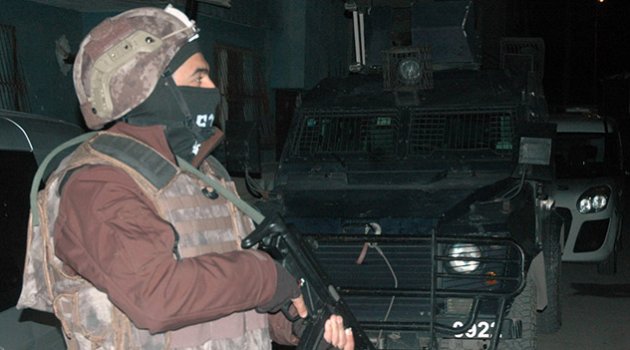 Adana’ da silah kaçakçılarına dev operasyon