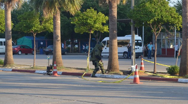 Adana’da şüpheli çanta polisi alarma geçirdi