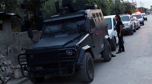 Adana’da terör operasyonunda gözaltına alınan 12 kişi tutuklandı