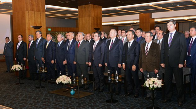Adana’da Vergi Rekortmenlerine Plaket Verildi